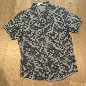 Men’s lululemon collared shirt